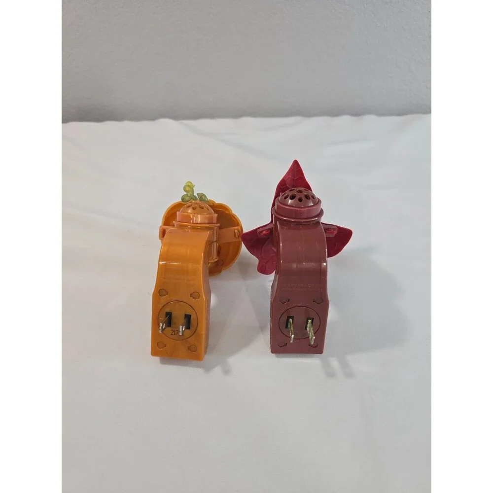 Bath & Body Works Lot of 2 Fall Wallflower Plug ins Leaf & Pumpkin NEW
